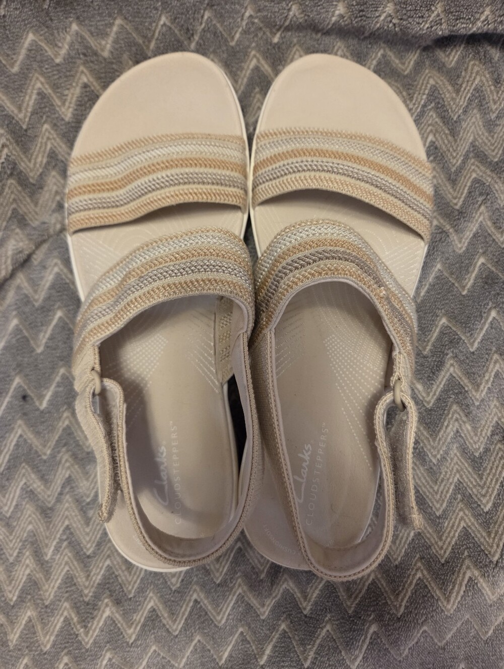 Clarks Cloudsteppers Tan Sandals